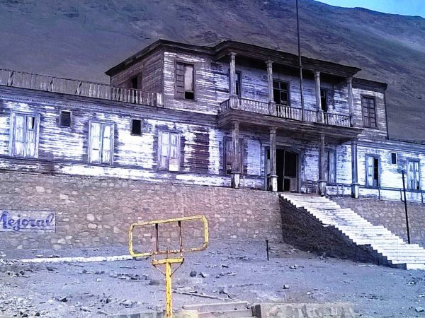 Tour Caleta de Pisagua & Ruta del Pacífico