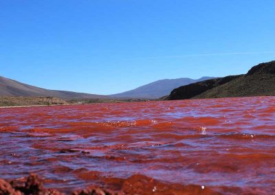 La Misteriosa Laguna Roja