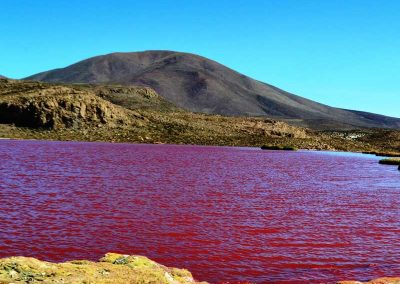 La Misteriosa Laguna Roja